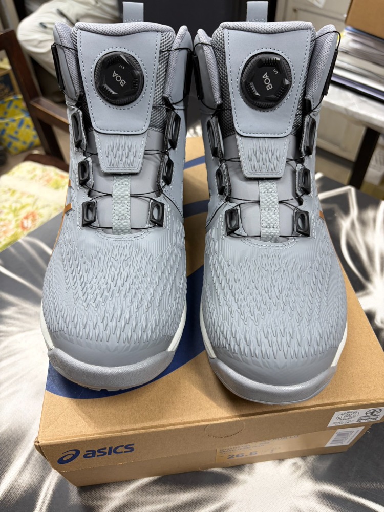 アシックス安全靴入荷しました！